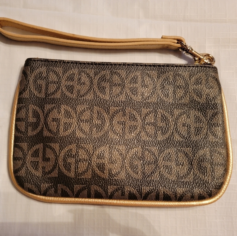 Giani Bernini Signature Logo Gold Brown Wristlet NWOT - Picture 2 of 9